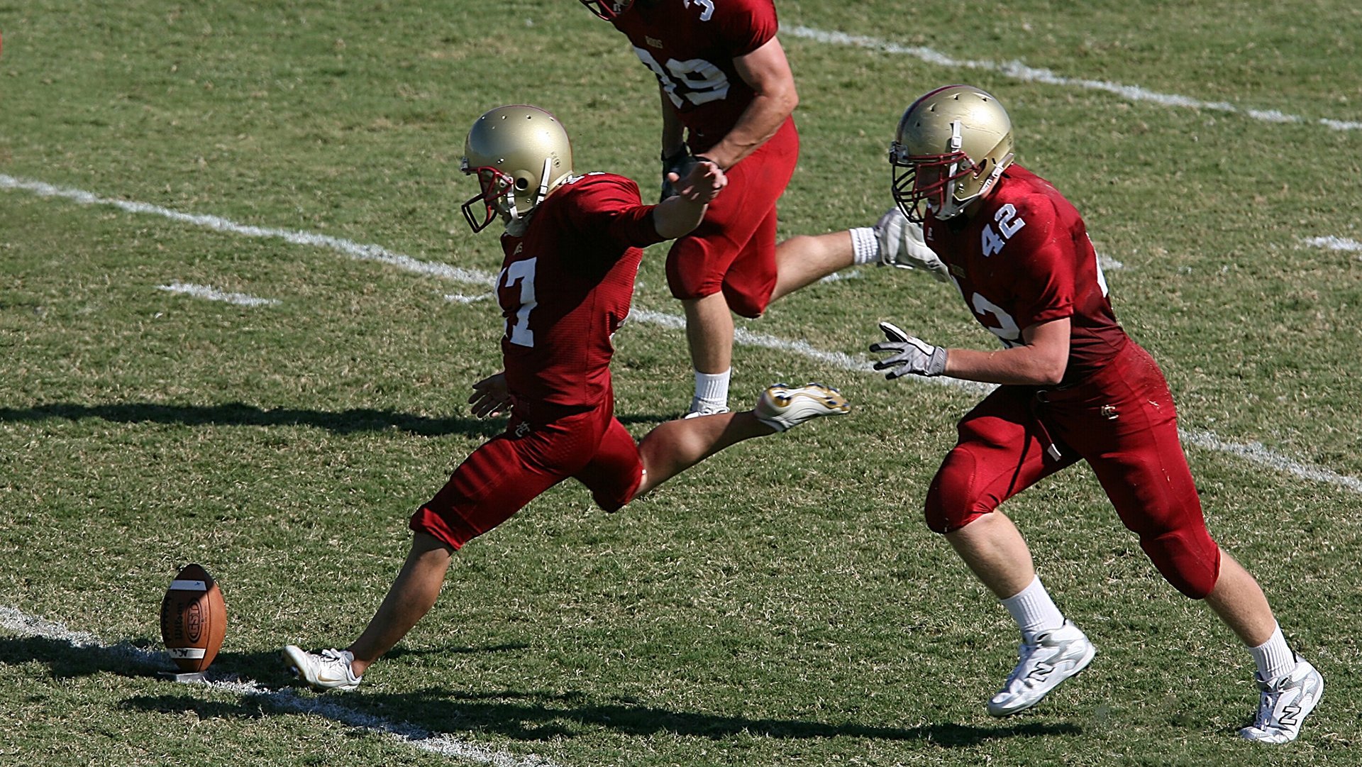 阿尔及利亚男篮在非洲锦标赛中夺冠，球队实力大幅提升